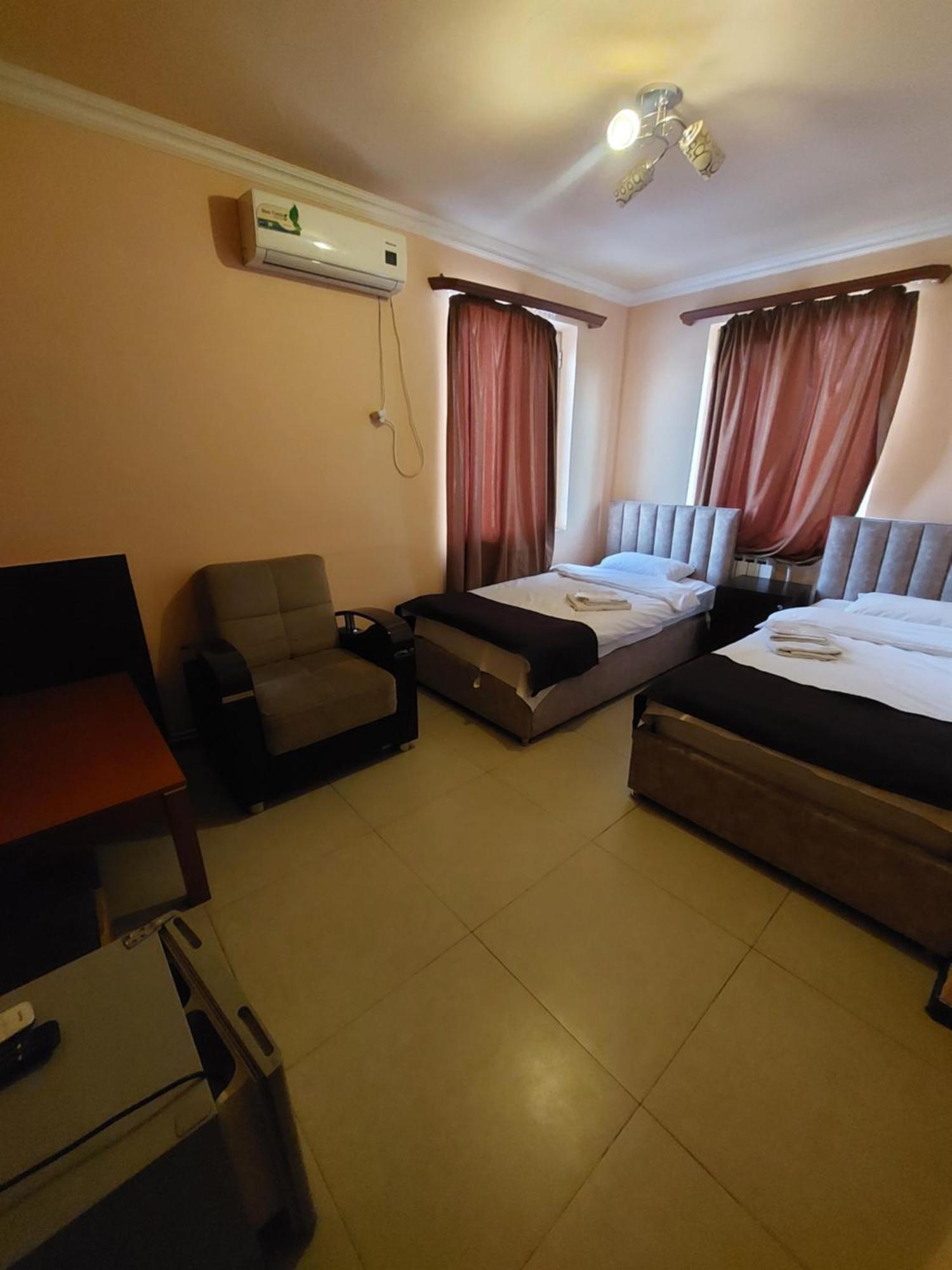 Rp Hotel- Hostel Yerevan Luaran gambar